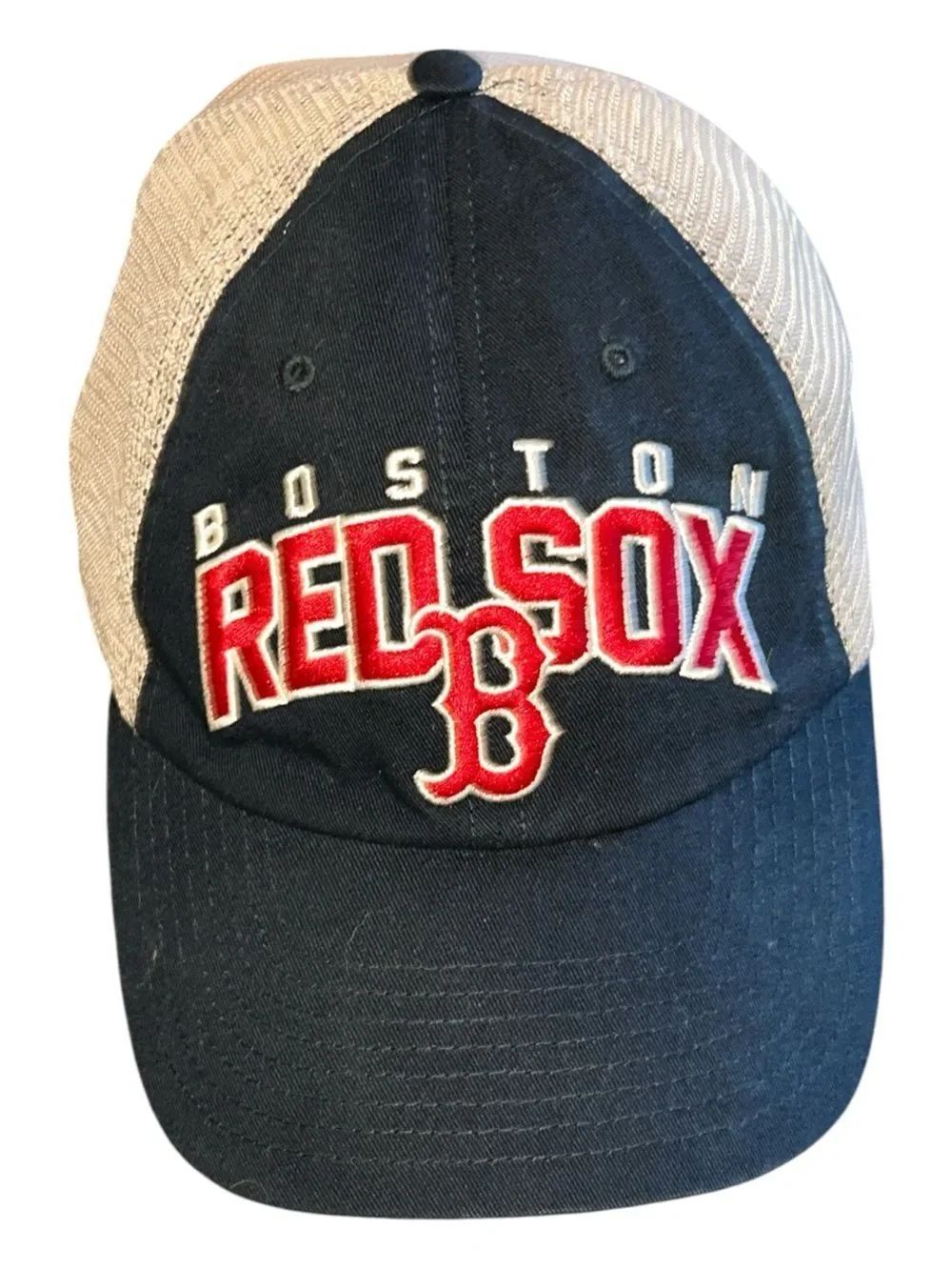 NEW Boston Red Sox Genuine Merchandise Baseball Trucker Hat
